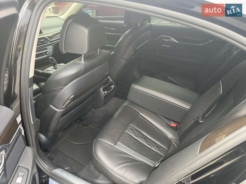 BMW 7 Series 2016