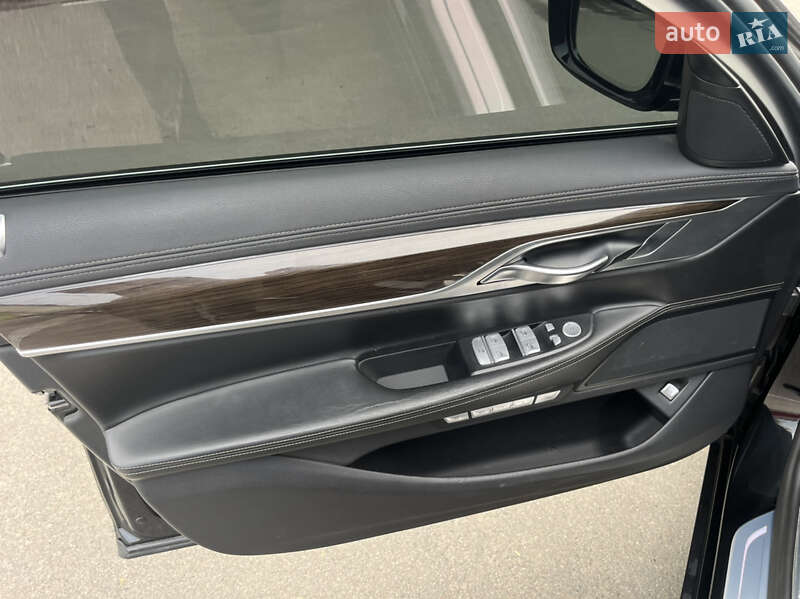 BMW 7 Series 2016