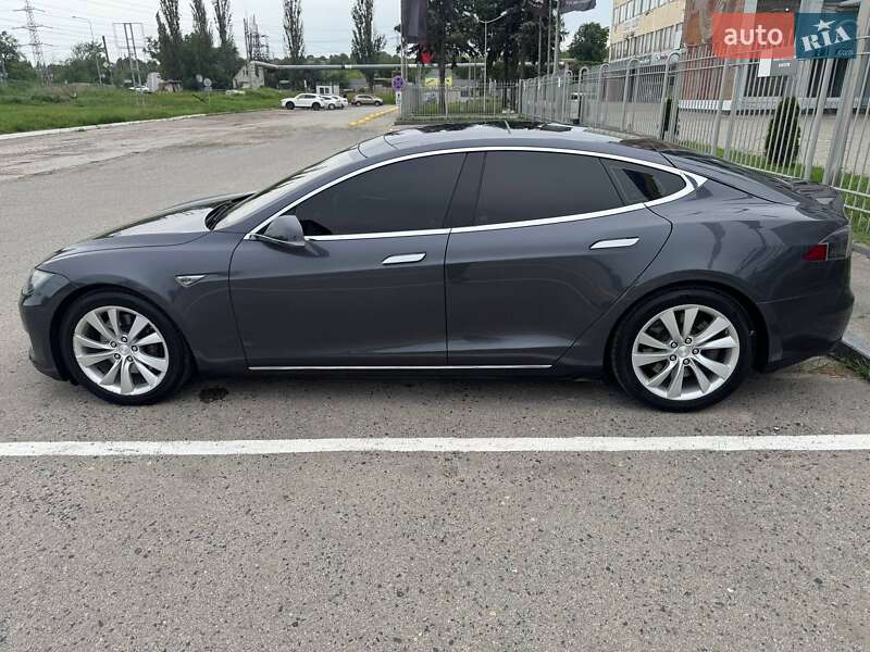 Tesla-3