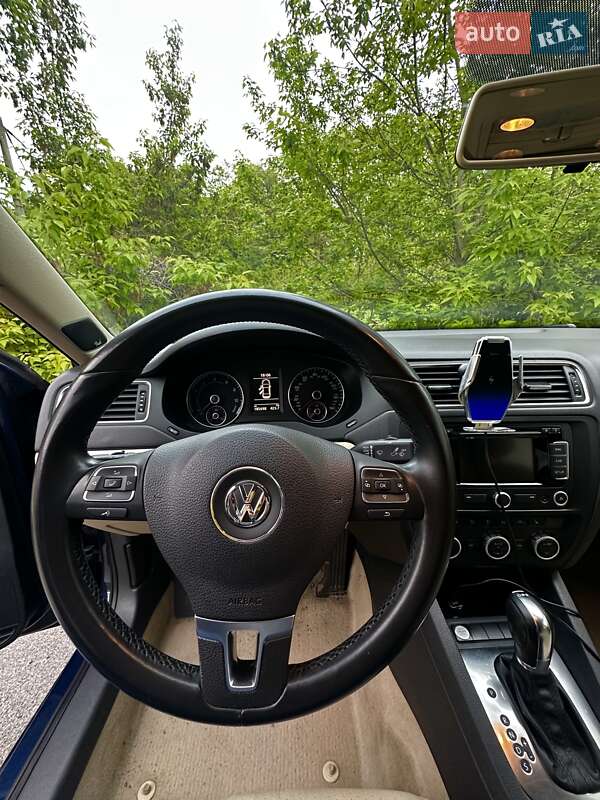 Volkswagen-23