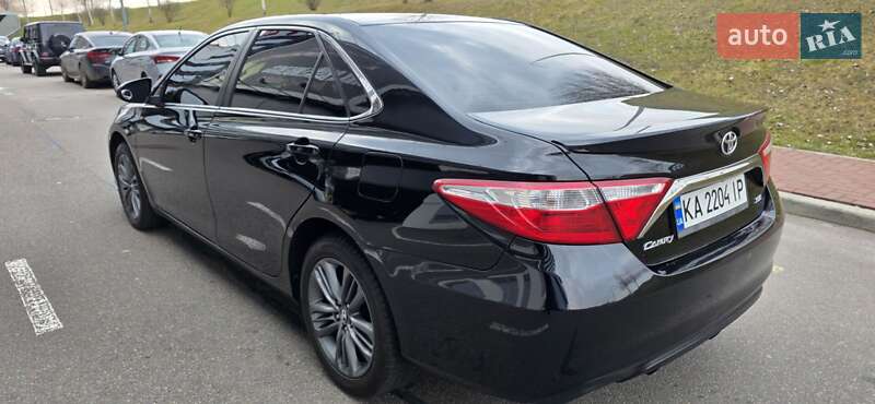 Toyota Camry 2016