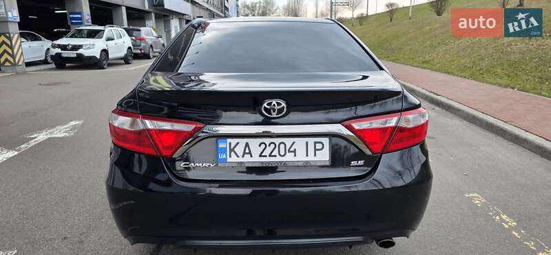 Toyota Camry 2016