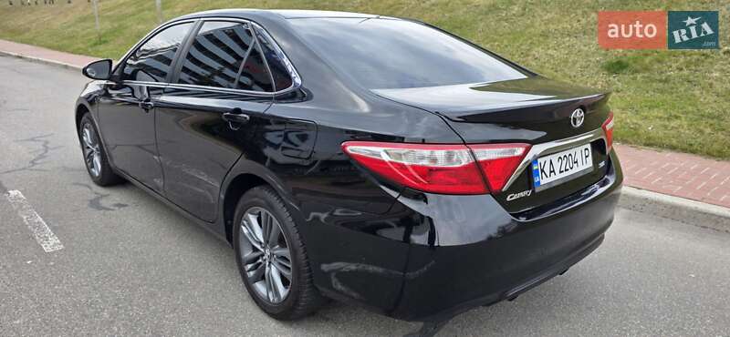 Toyota Camry 2016