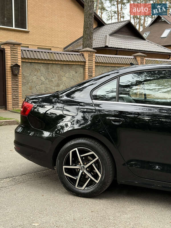 Volkswagen Jetta 2015