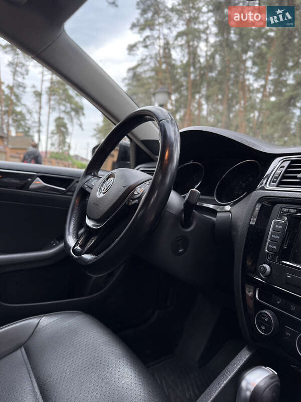 Volkswagen Jetta 2015