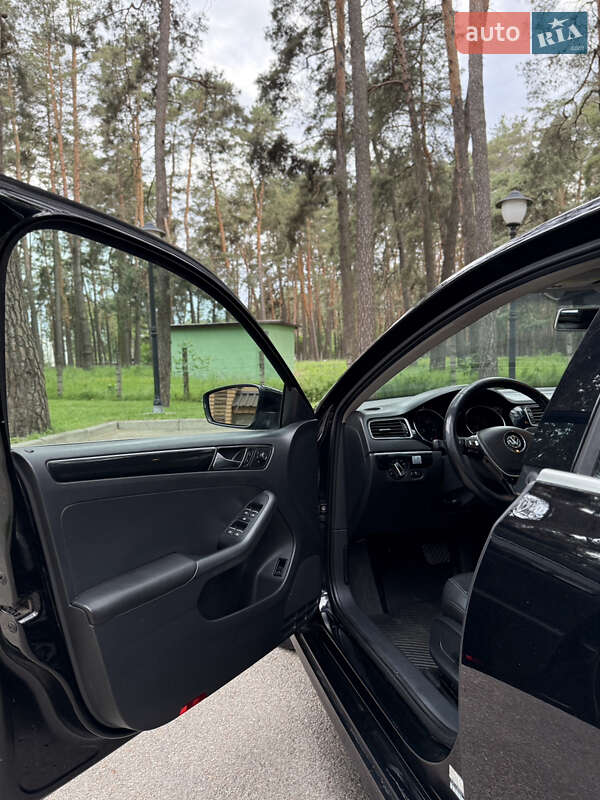 Volkswagen Jetta 2015