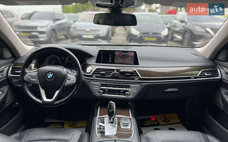 BMW 7 Series 2019