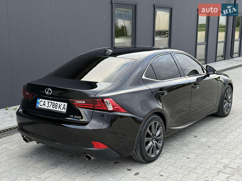 Lexus IS 2014