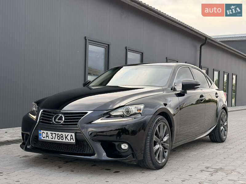 Lexus IS 2014