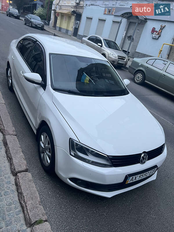 Volkswagen Jetta 2013