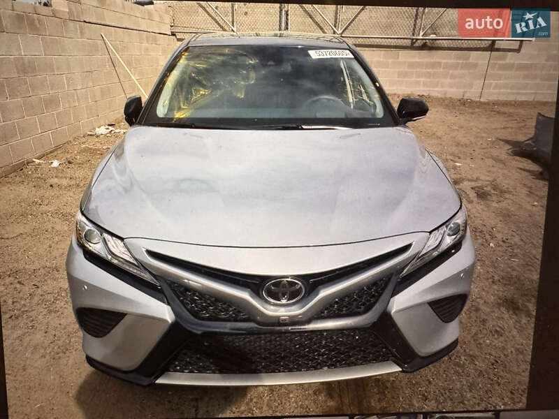 Toyota Camry 2018