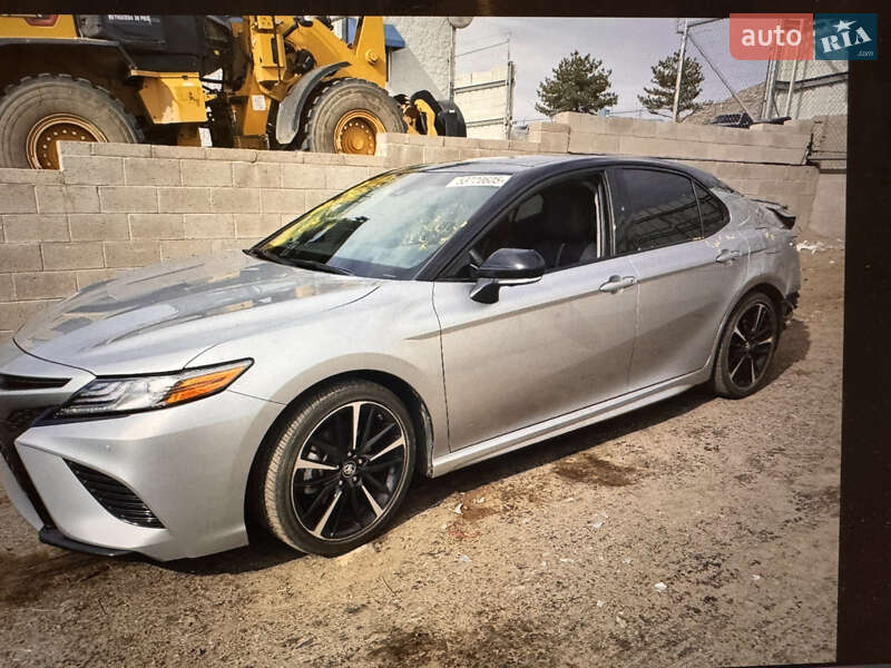 Toyota Camry 2018