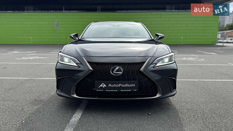 Lexus-13