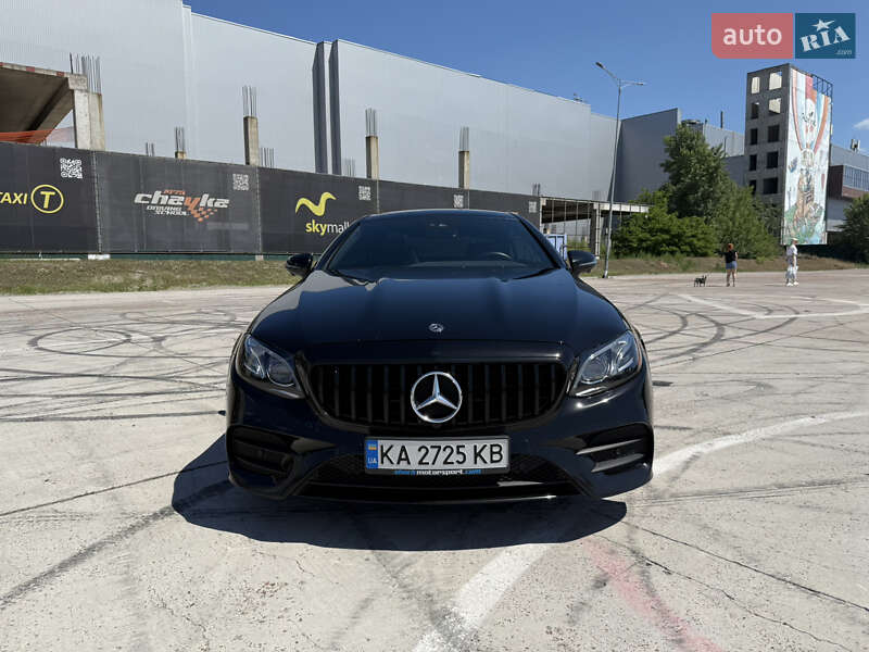 Mercedes-Benz-16