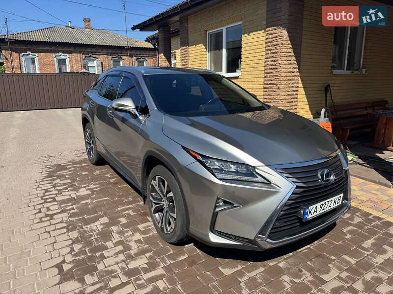 Lexus-3