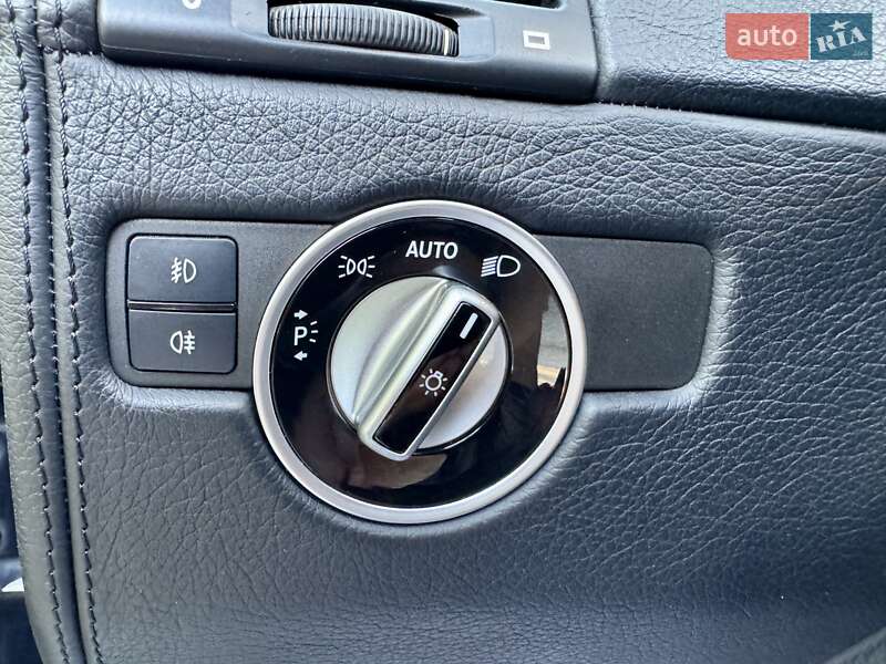 Mercedes-Benz G-Class 2012