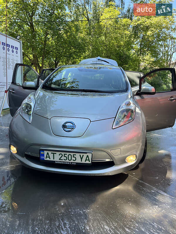 Nissan Leaf 2016