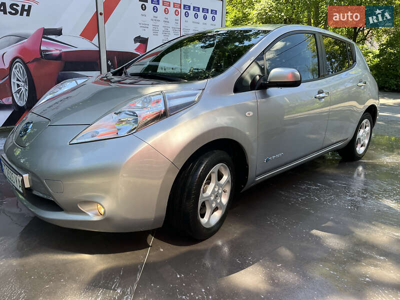 Nissan Leaf 2016