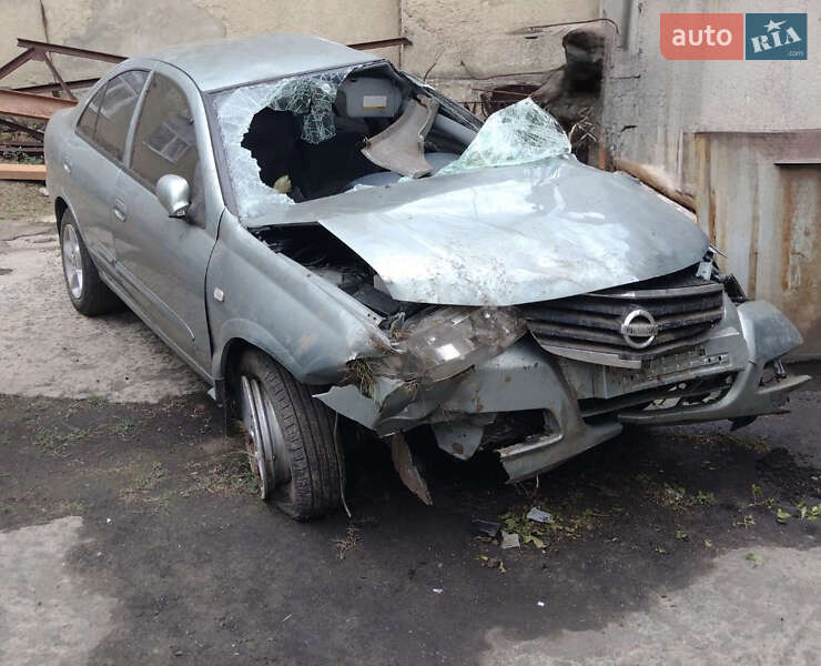 Nissan Almera 2007
