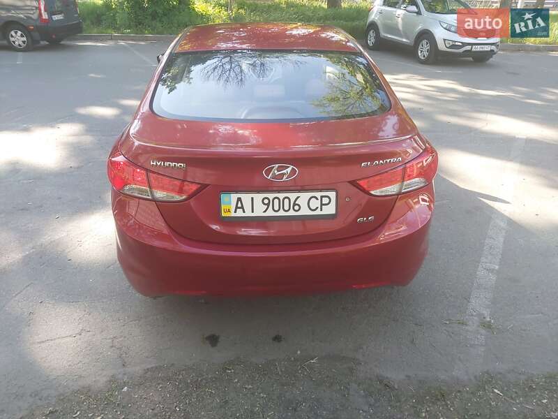 Hyundai Elantra 2011