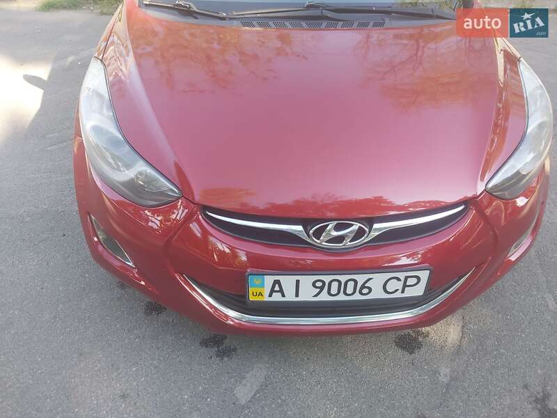 Hyundai Elantra 2011