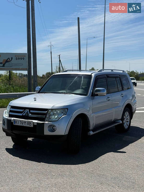 Mitsubishi Pajero 2007