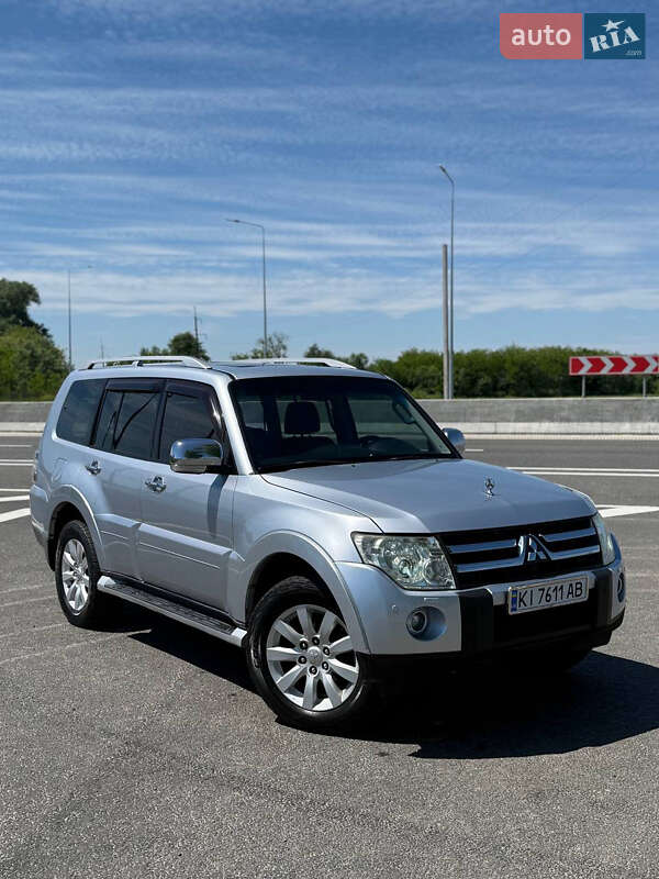 Mitsubishi Pajero 2007