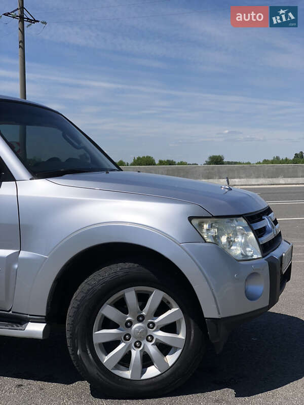 Mitsubishi Pajero 2007