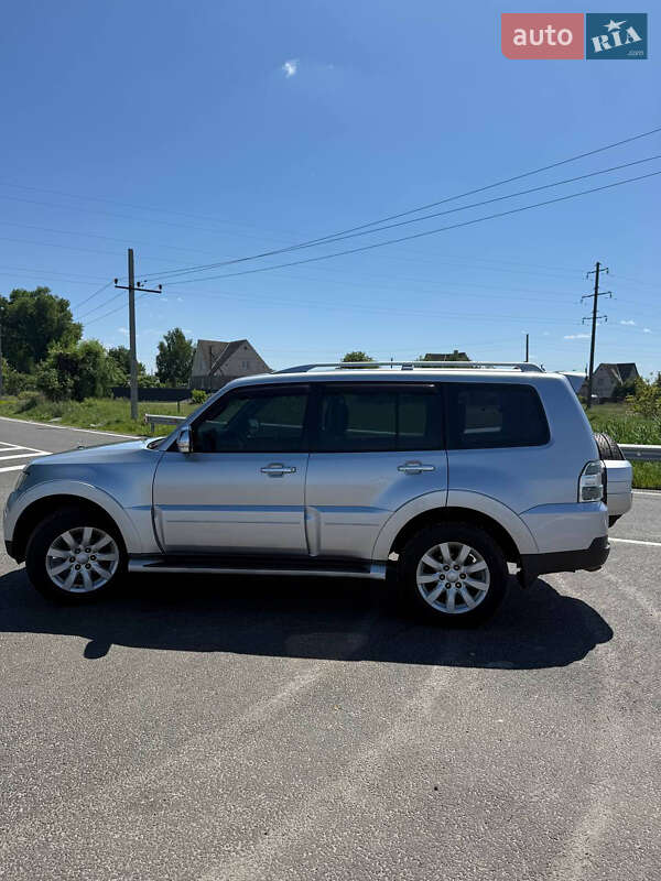 Mitsubishi Pajero 2007
