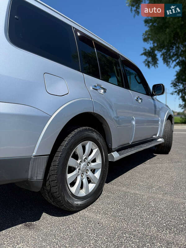 Mitsubishi Pajero 2007