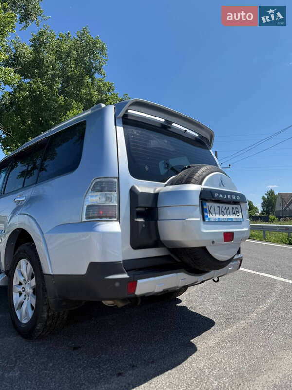 Mitsubishi Pajero 2007