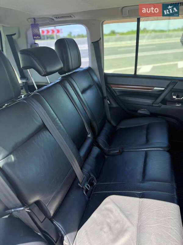 Mitsubishi Pajero 2007