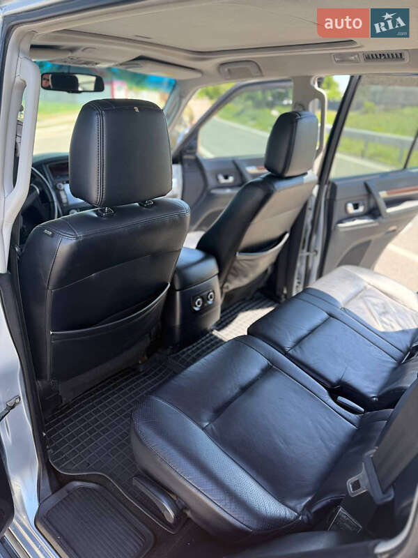 Mitsubishi Pajero 2007