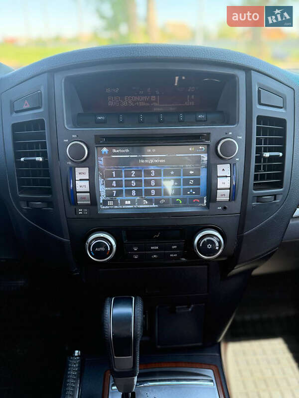 Mitsubishi Pajero 2007