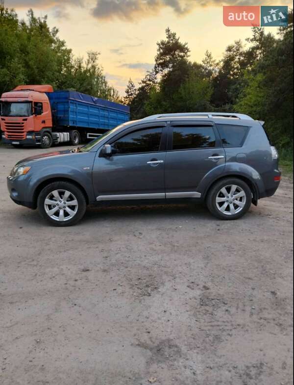Mitsubishi Outlander XL 2007