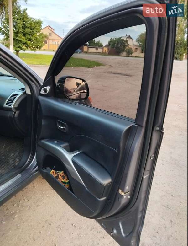 Mitsubishi Outlander XL 2007