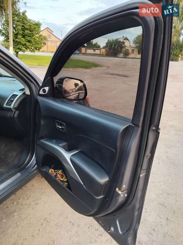 Mitsubishi Outlander XL 2007