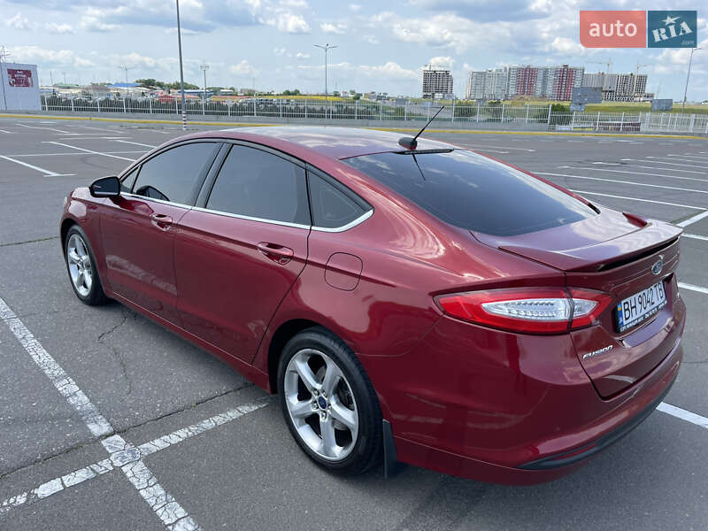 Ford Fusion 2016