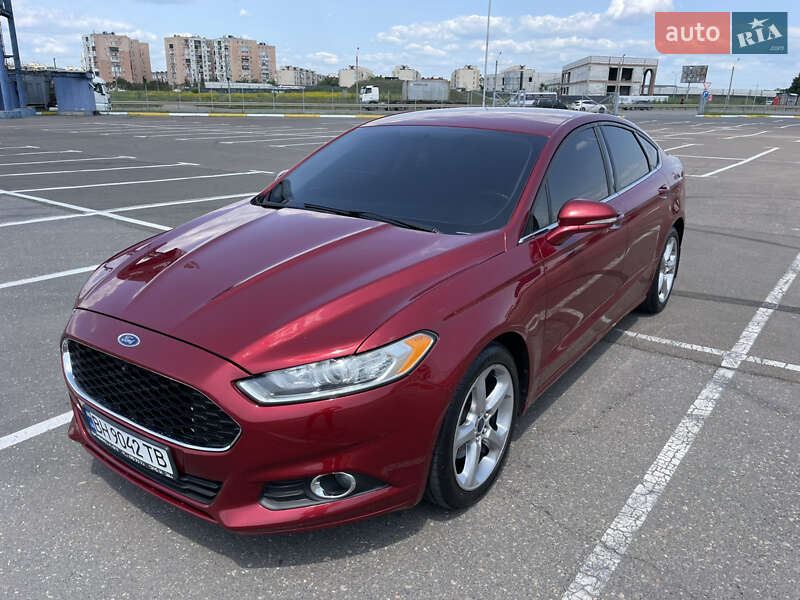 Ford Fusion 2016