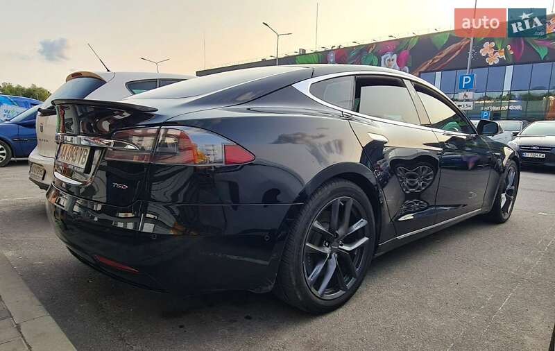 Tesla-11