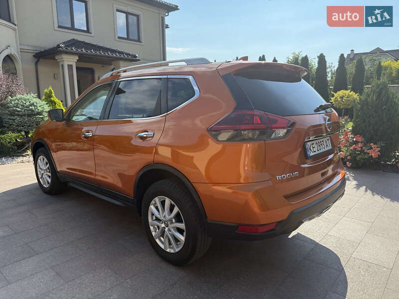 Nissan-16