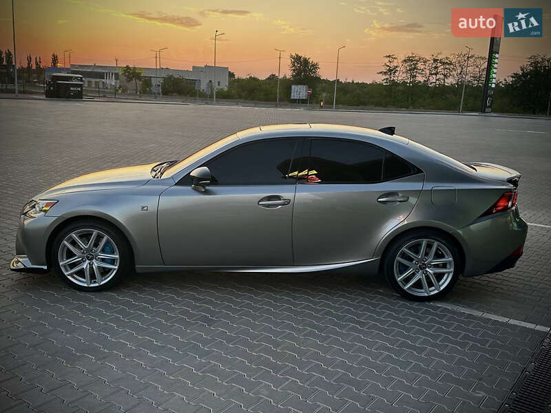 Lexus-14