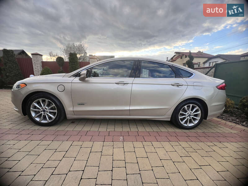 Ford Fusion 2016