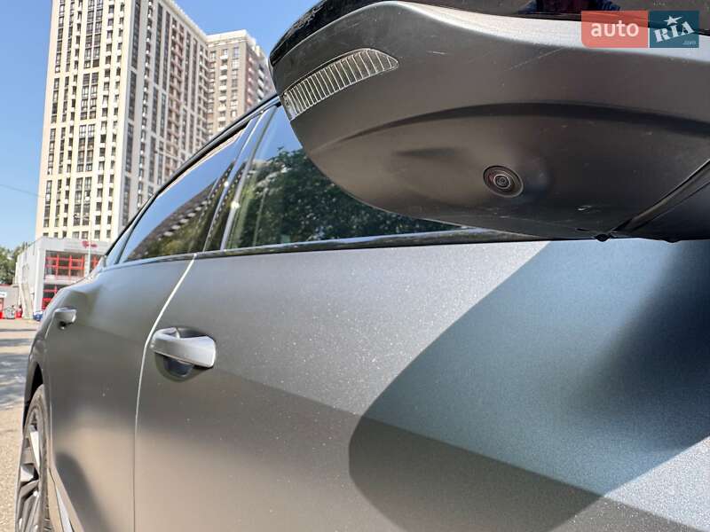 Audi e-tron Sportback 2023