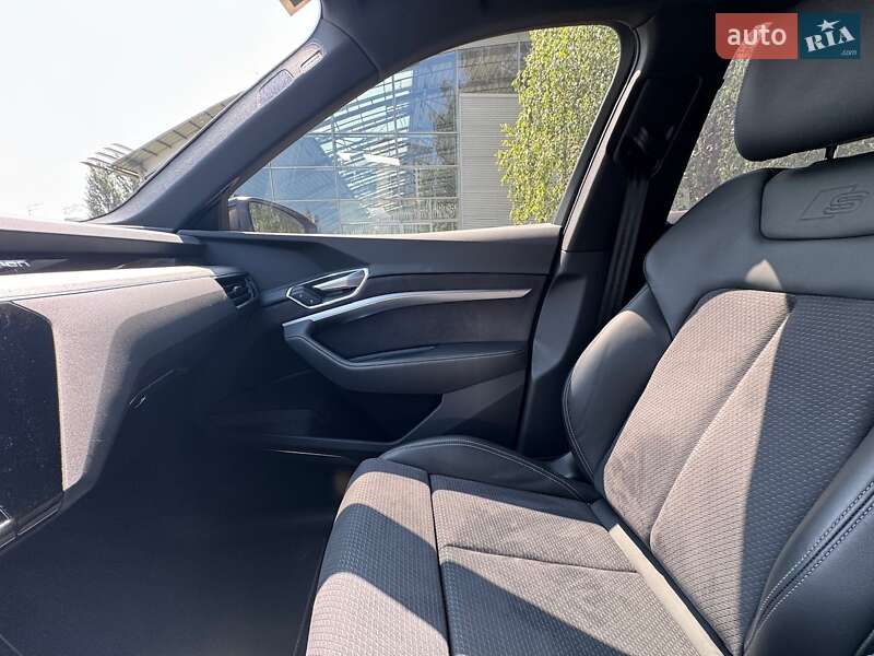 Audi e-tron Sportback 2023