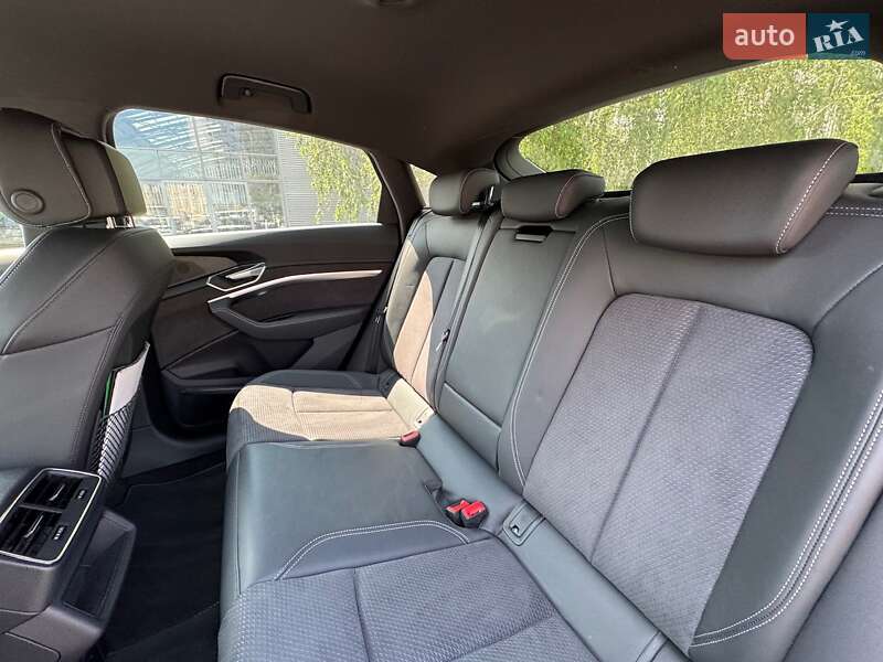 Audi e-tron Sportback 2023