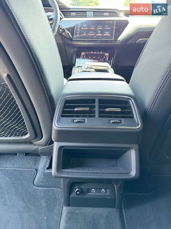 Audi e-tron Sportback 2023