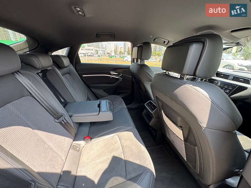 Audi e-tron Sportback 2023