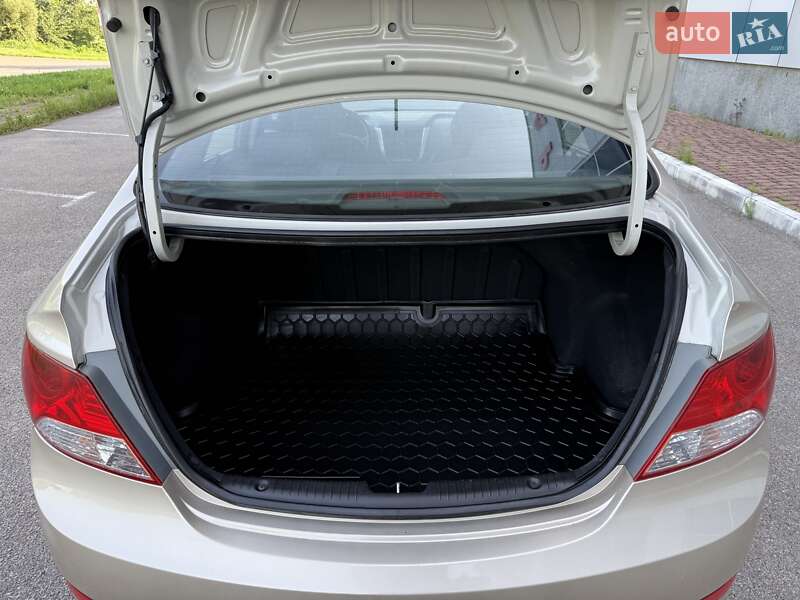 Hyundai-39