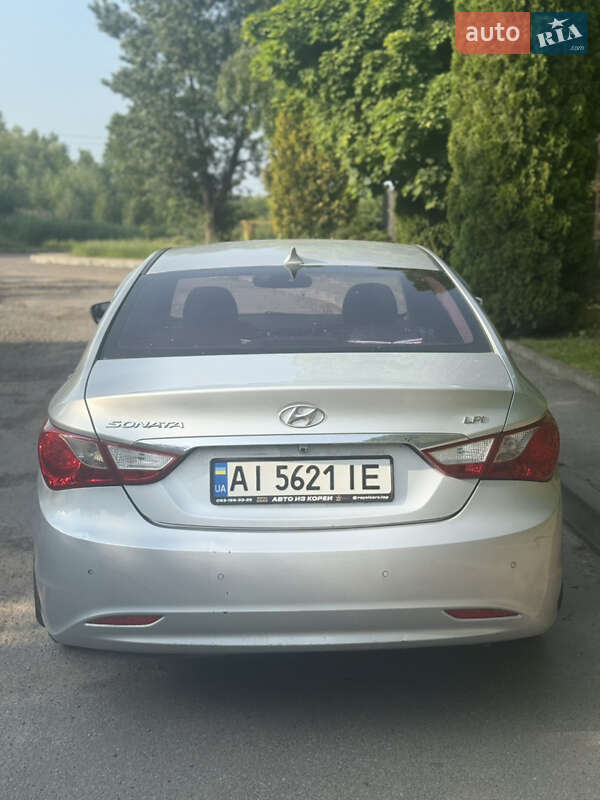 Hyundai-16